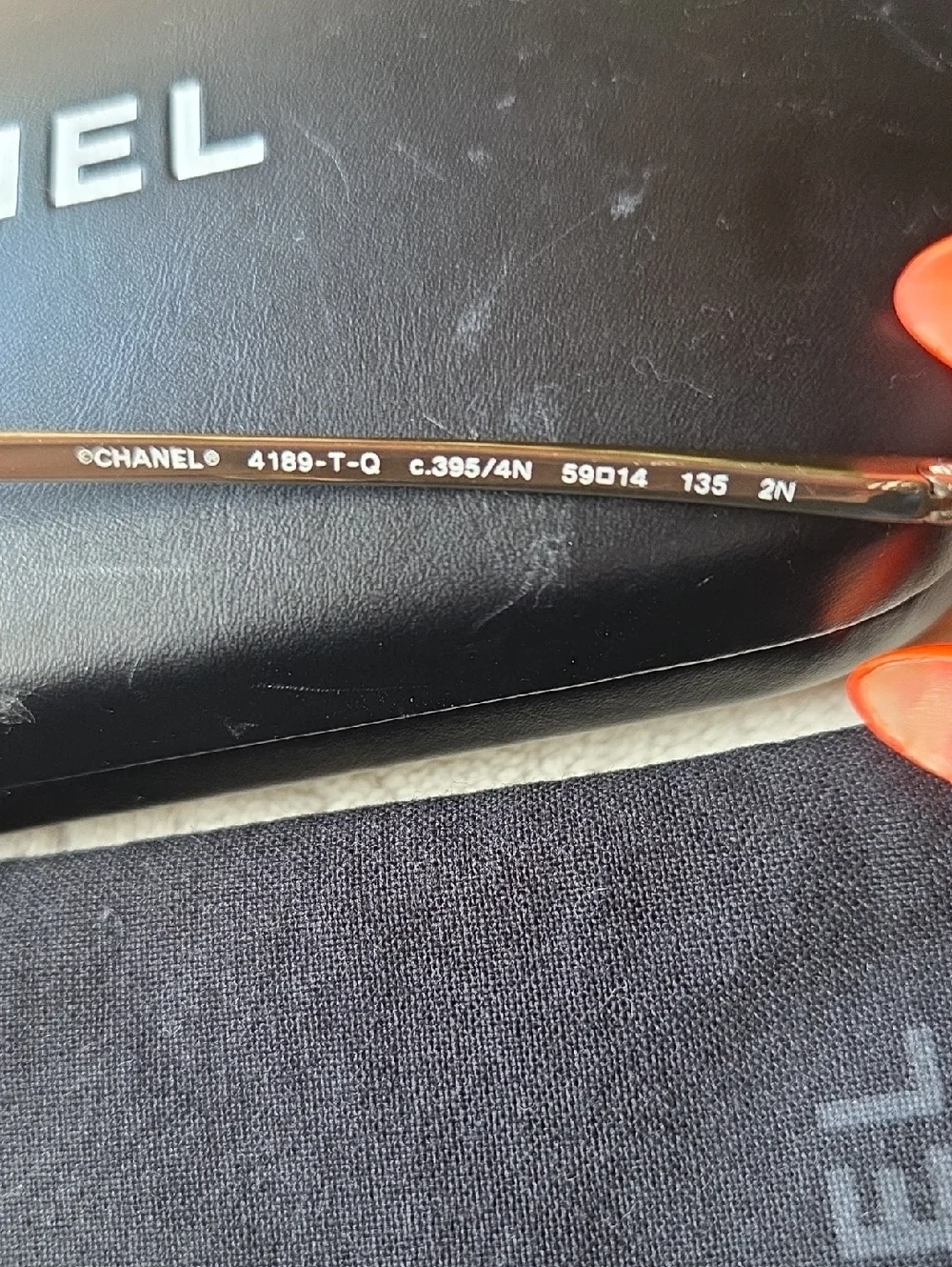 CHANEL Aviator Sunglasses - Gold Frame with Brown Gradient Lenses (Light Weight)